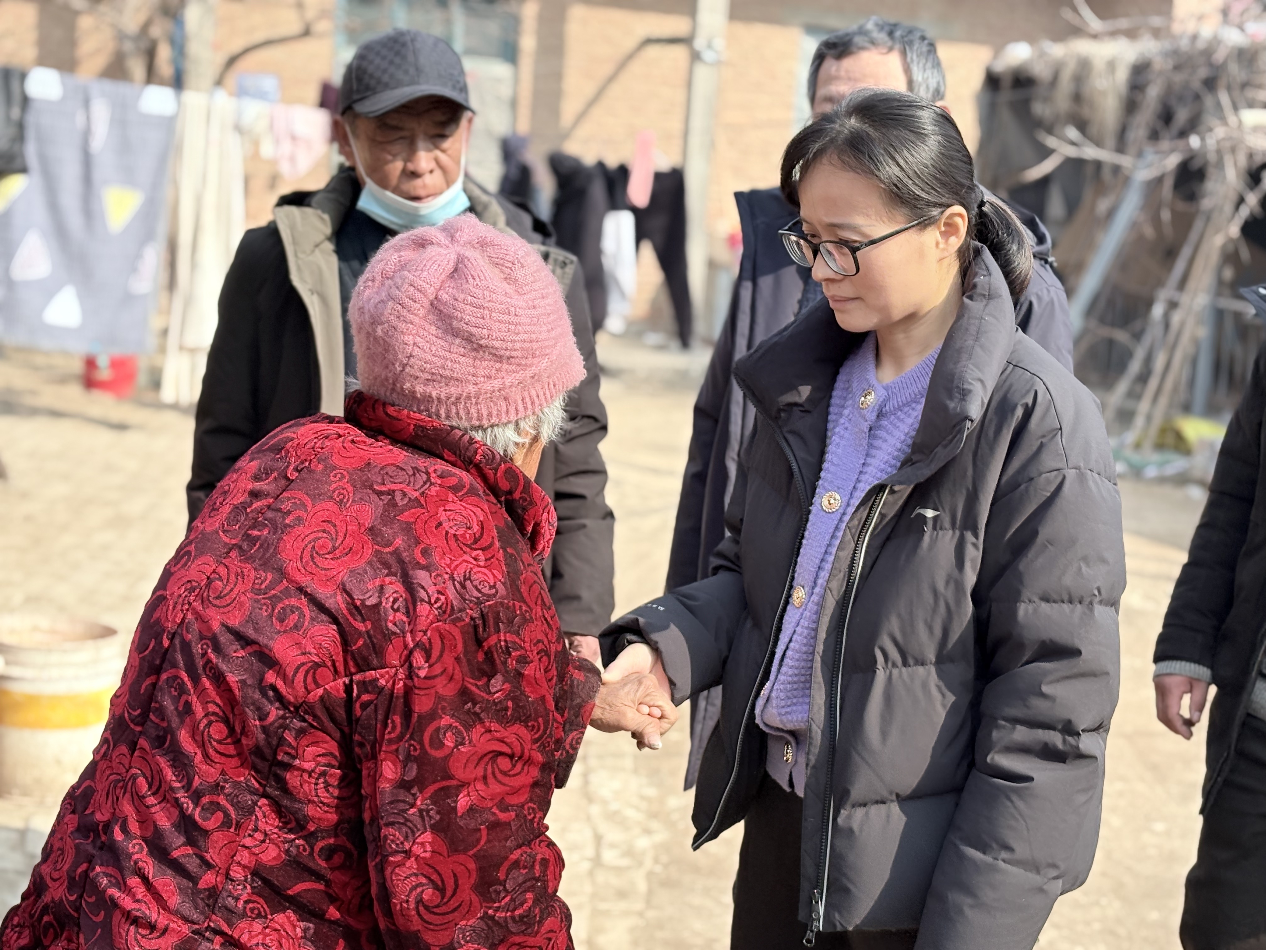 进村入户送温暖，精准扶贫显真情|山东bifa必发爱心慰问活动